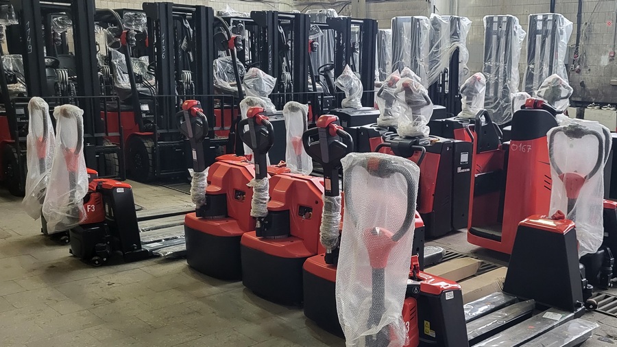 Тест-драйв складской техники на нашем складе в Саратове